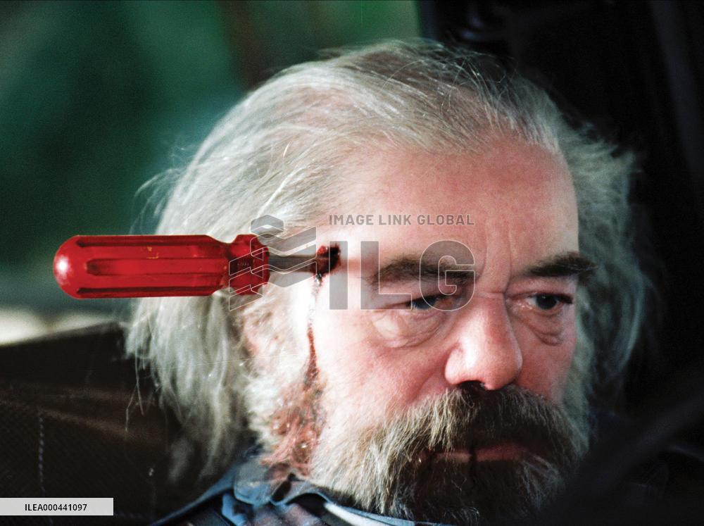 Secret Window (2004)