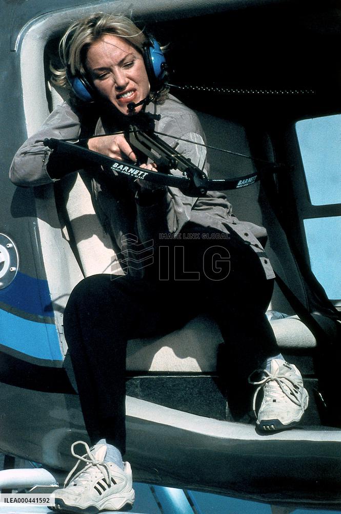 Shark Attack 3: Megalodon (2002)