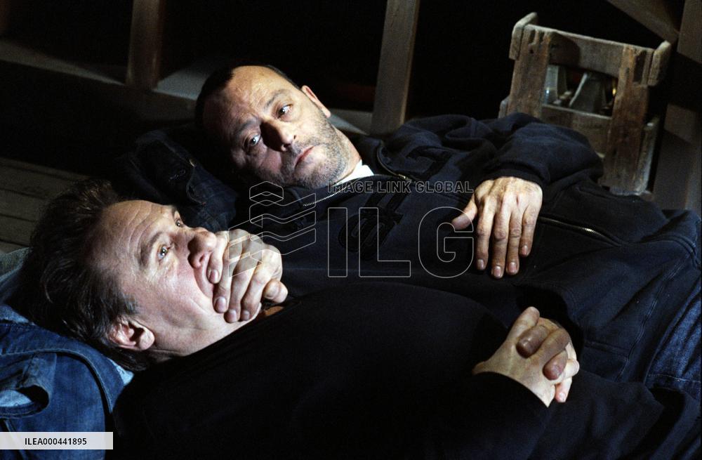 Shut Up! ; Tais-Toi! (2003)