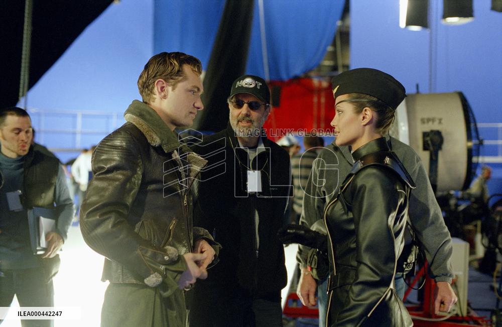 Sky Captain 'World Of Tomorrow (2004)