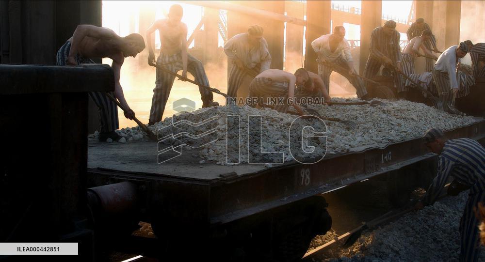 Sorstalansag; Fateless (2005)