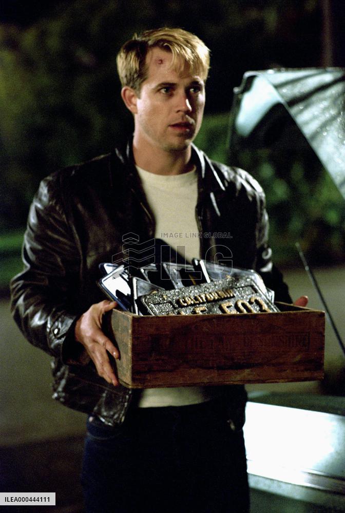 Stealing Sinatra (2003)