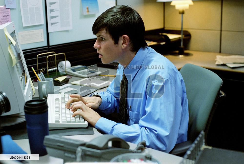 Sucker Free City (2004)