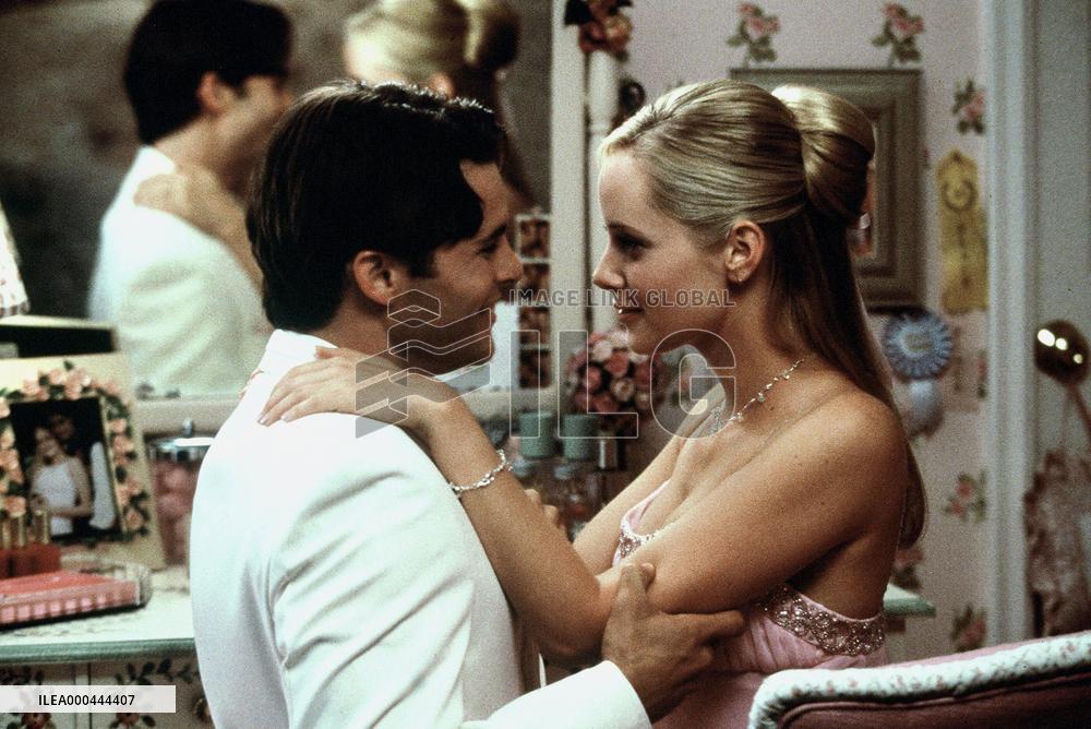 Sugar & Spice (2001)