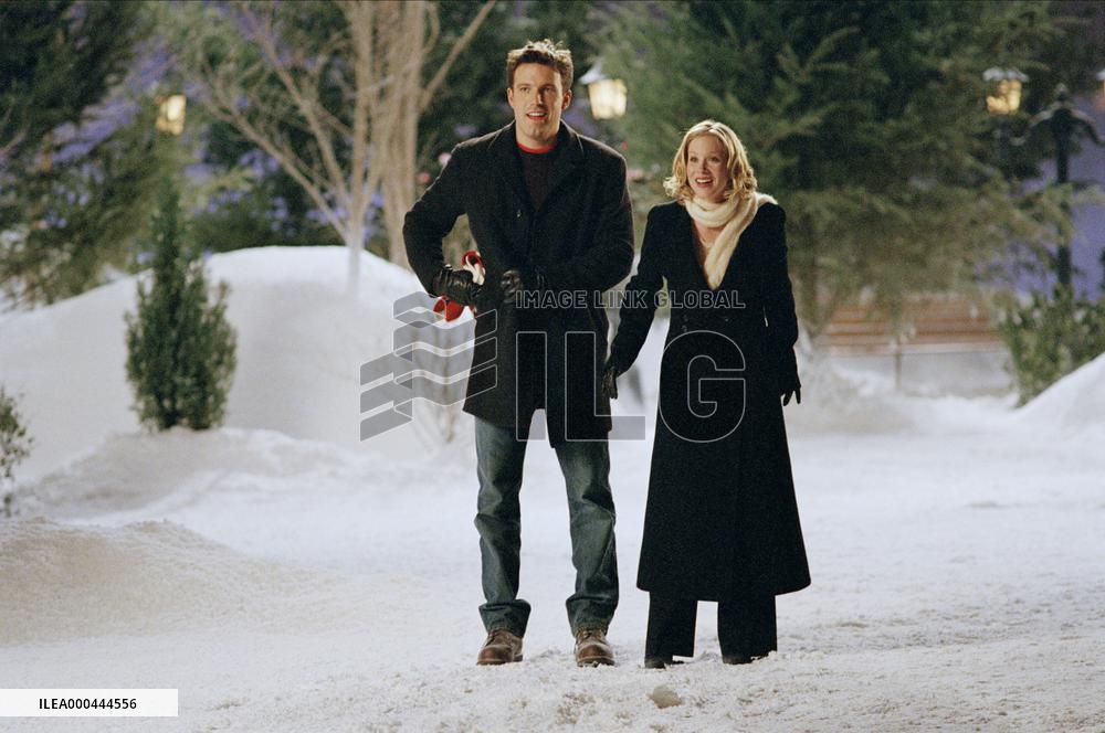 Surviving Christmas (2004)