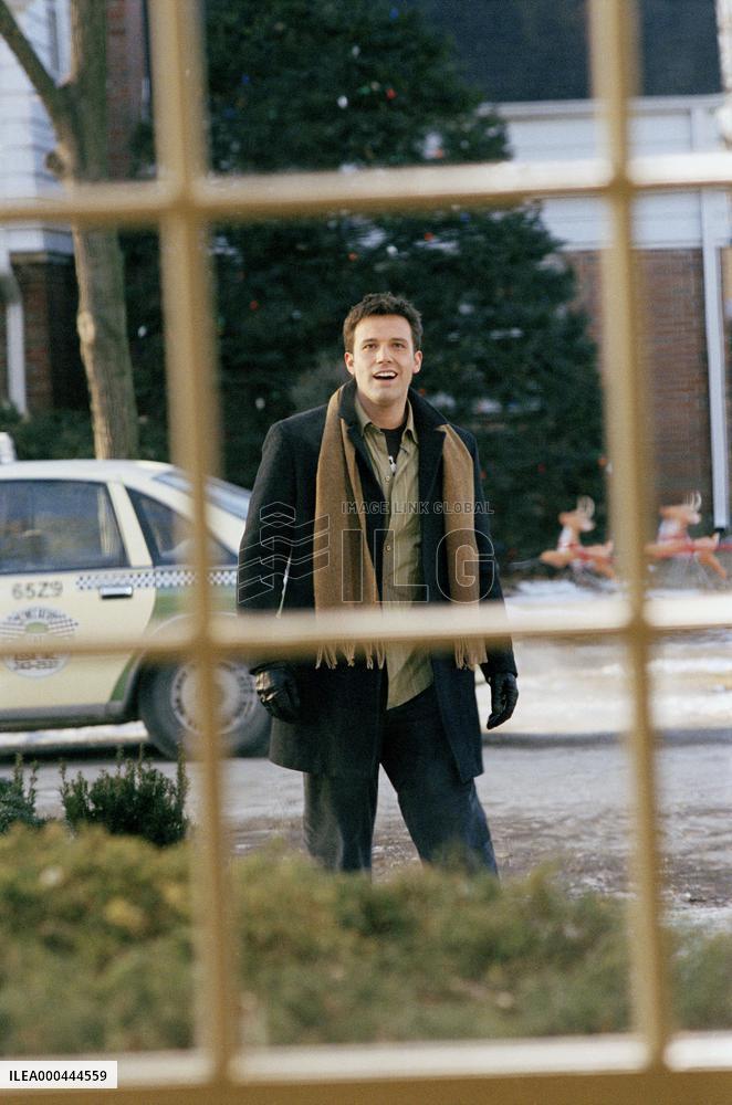 Surviving Christmas (2004)