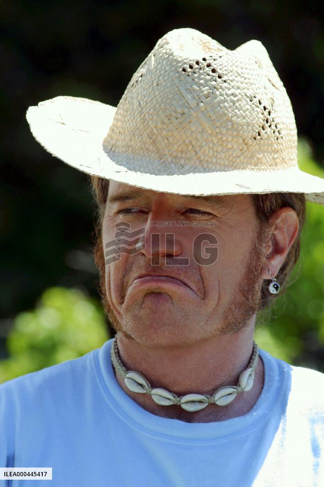 Thanksgiving Family Reunion (2003)