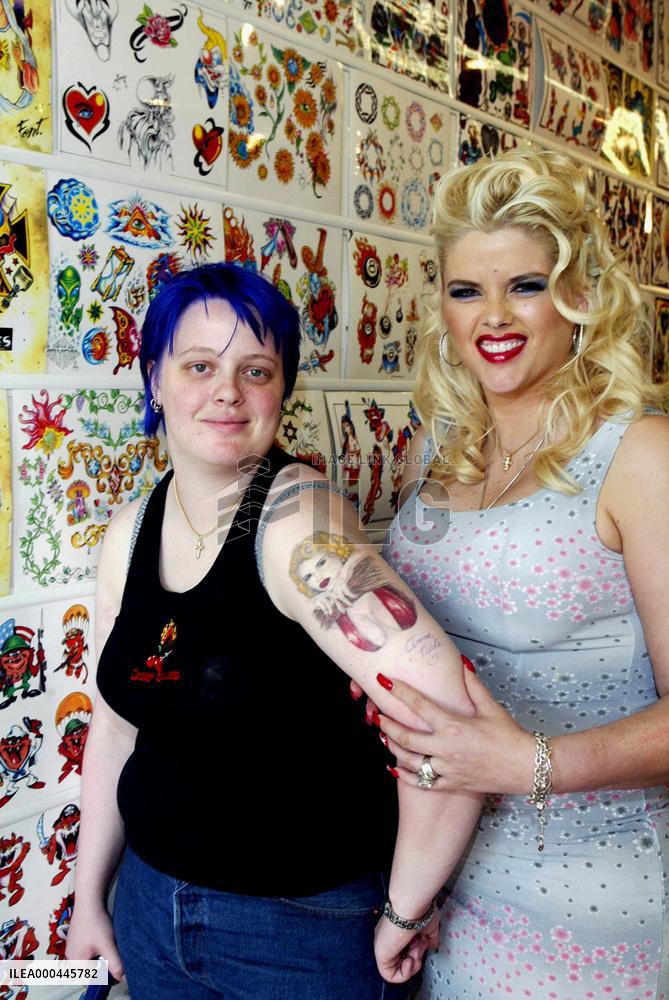 The Anna Nicole Show (2002)