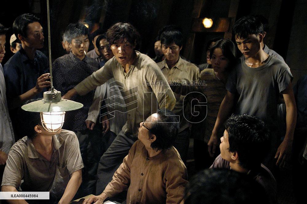 The Beautiful Country (2004)