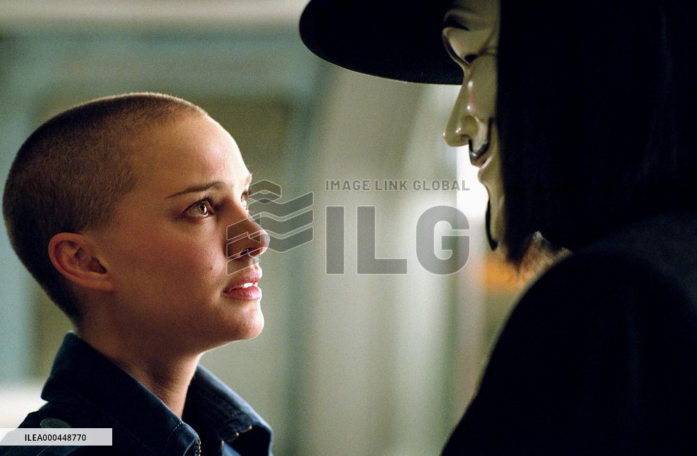 V For Vendetta (2005)