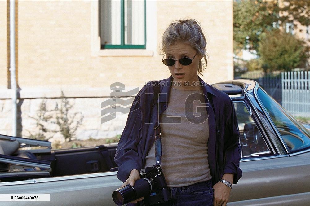 Venus And Mars (2001)