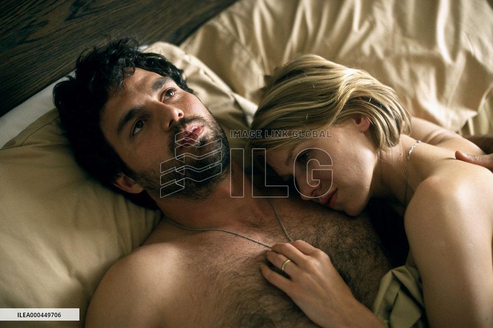 We Don'T Live Here Anymore (2004)