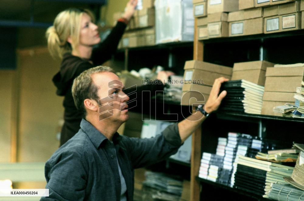 White Noise (2005)