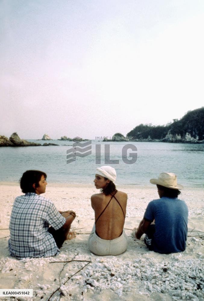 Y Tu Mama Tambien (2001)