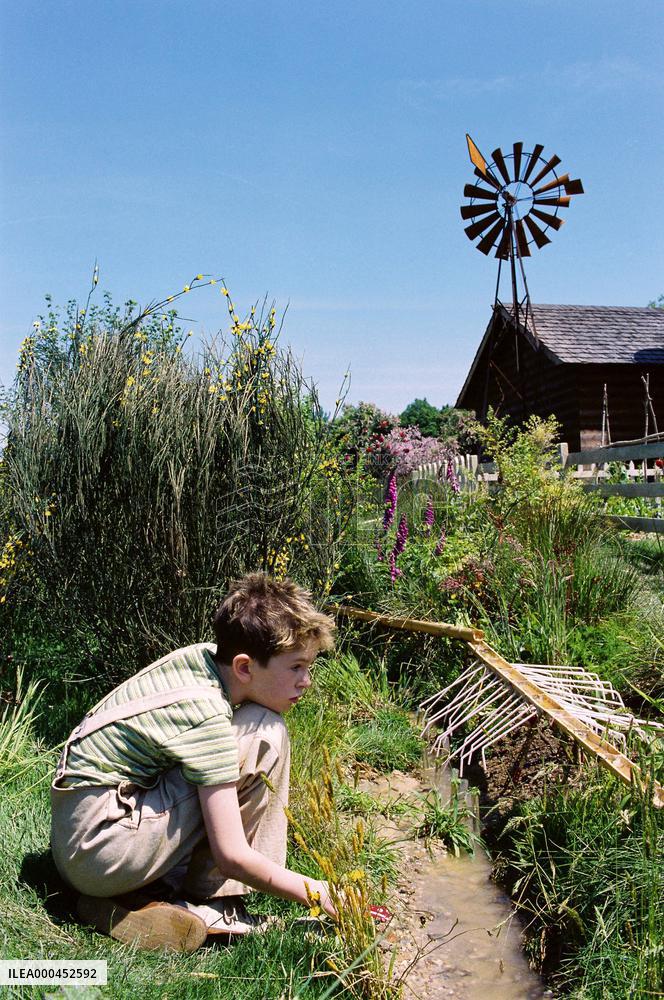 Arthur And The Invisibles (2006)