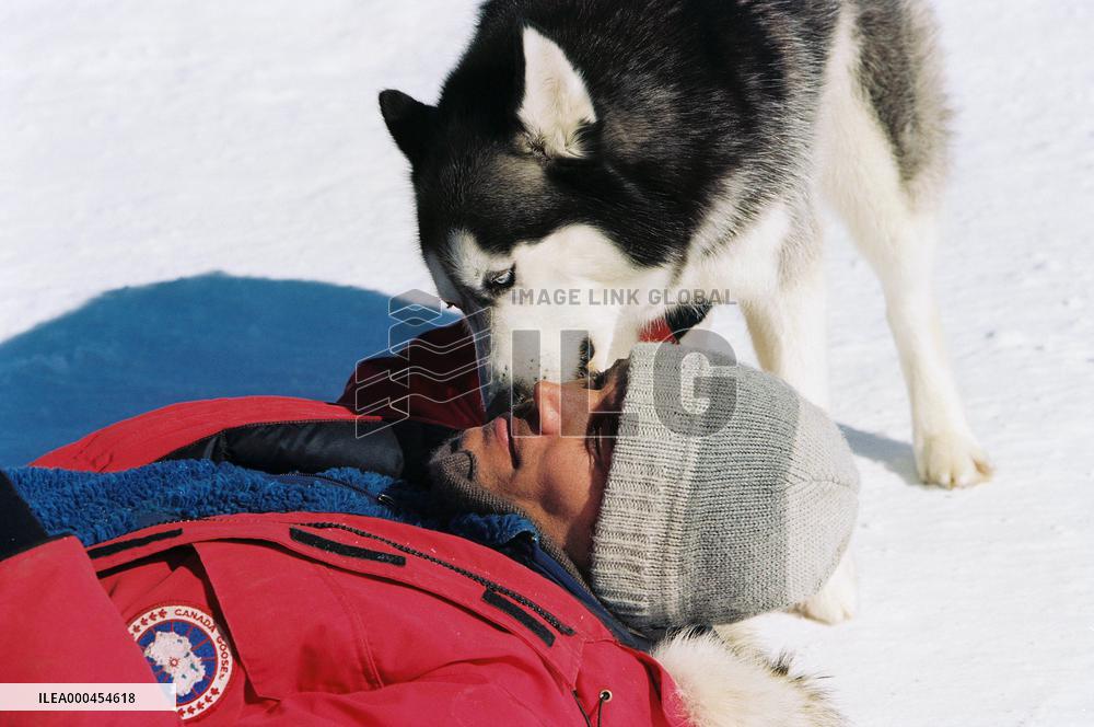 Eight Below (2006)