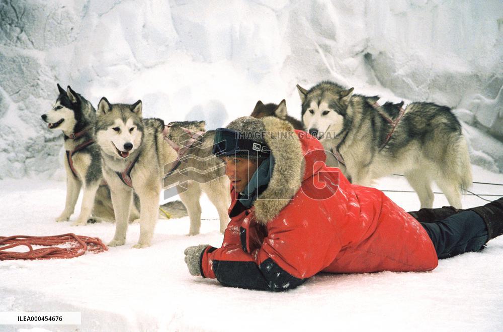 Eight Below (2006)