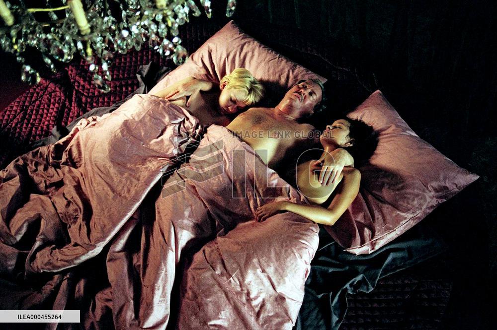 House Of The Sleeping Beauties (2006)