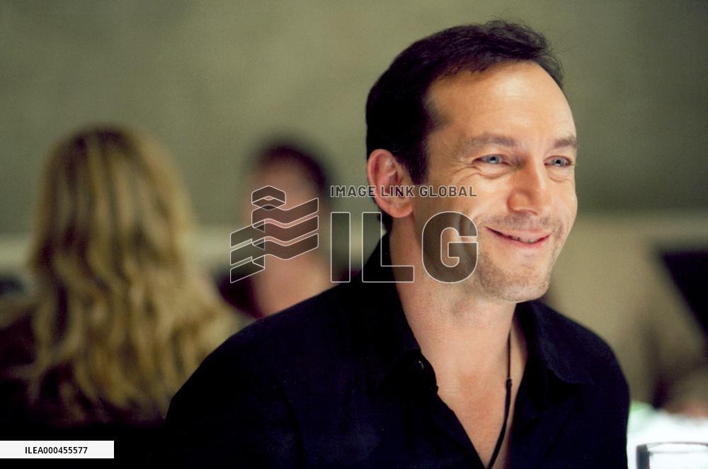 Friends With Money (2006)