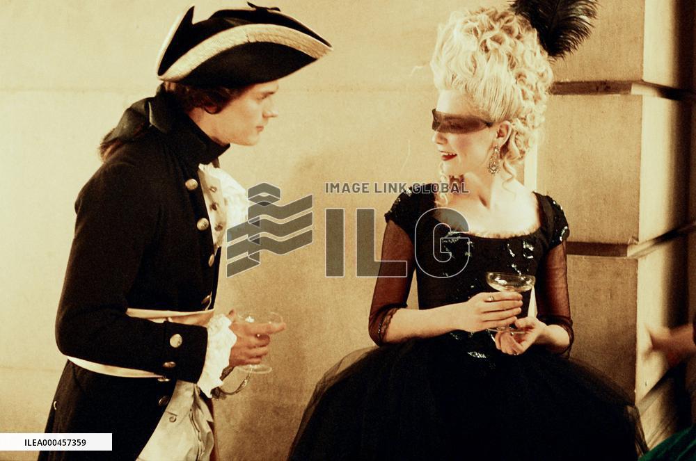 Marie Antoinette (2006)