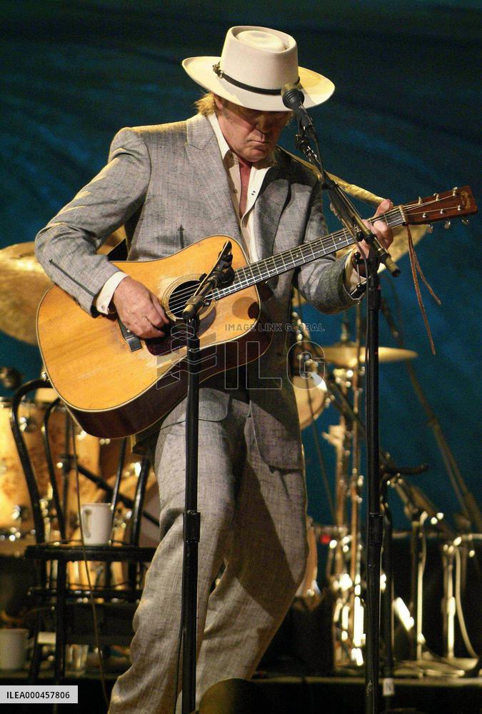 Neil Young: Heart Of Gold (2006)