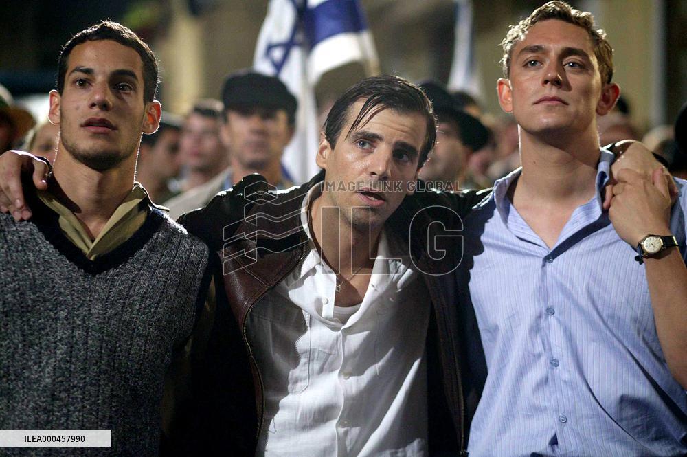 O Jerusalem;Beyond Friendship (2006)