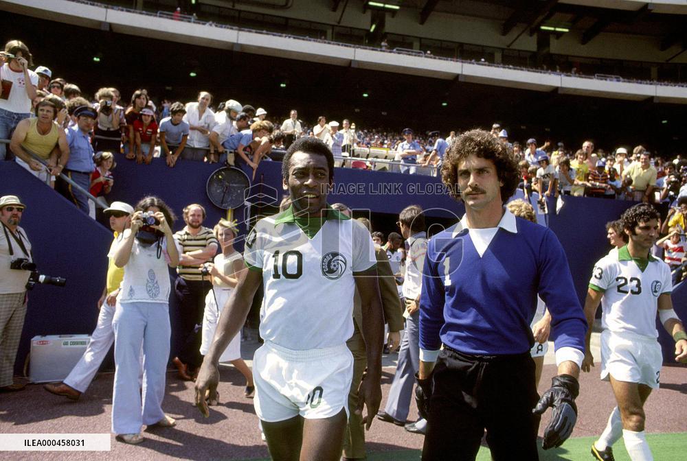 Once In A Lifetime: The Extrao (2006)