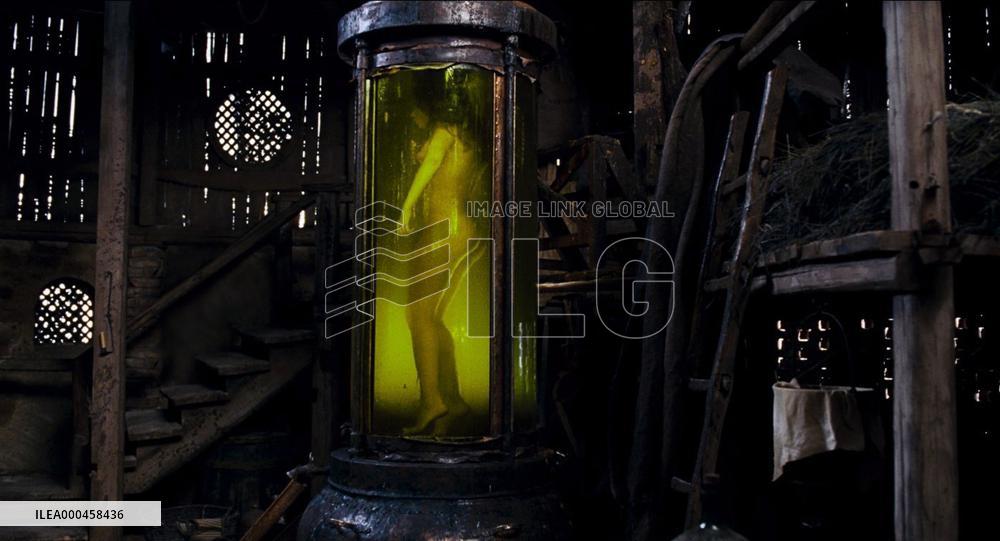 Perfume: The Story Of A Murder (2006)