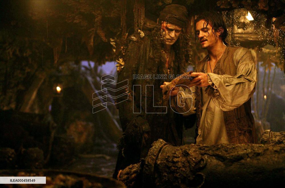 Pirates Of The Caribbean: Dead (2006)
