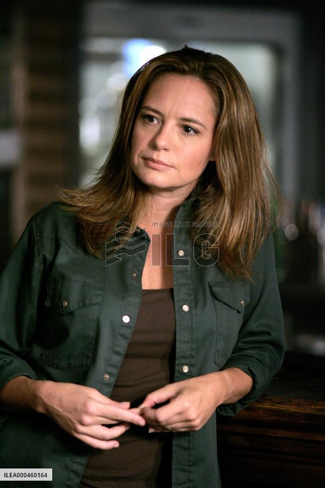 Supernatural : Season 2 (2006)