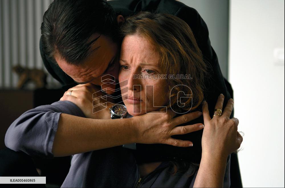 Counter Investigation; Contre- (2007)