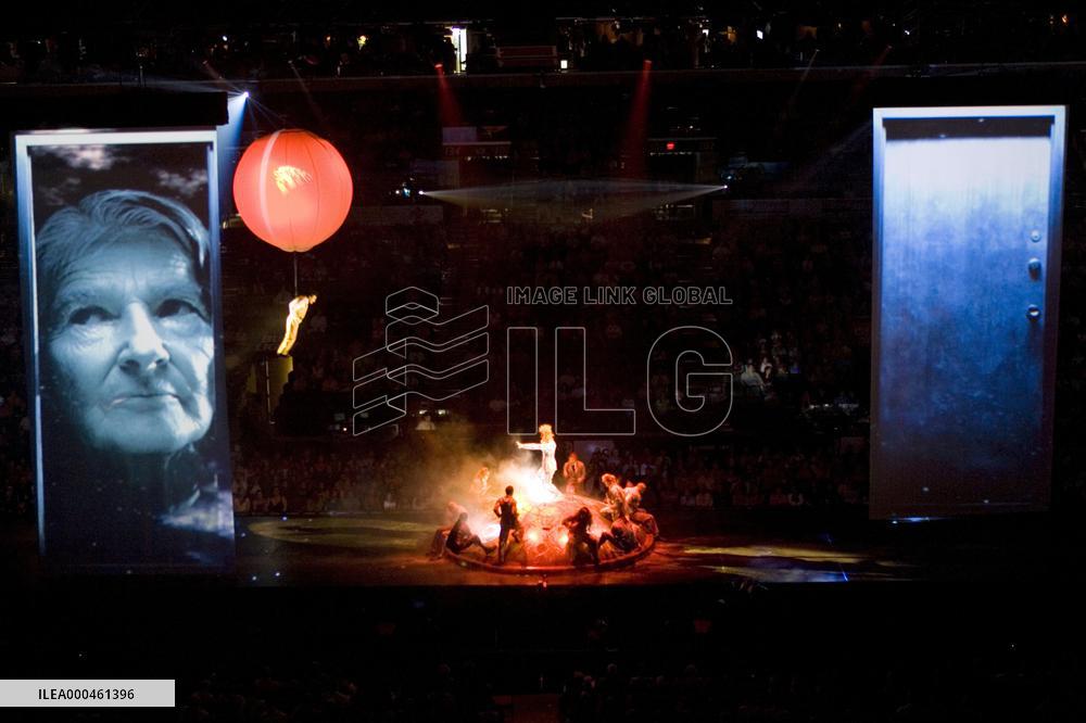 Cirque Du Soleil: Delirium (2008)