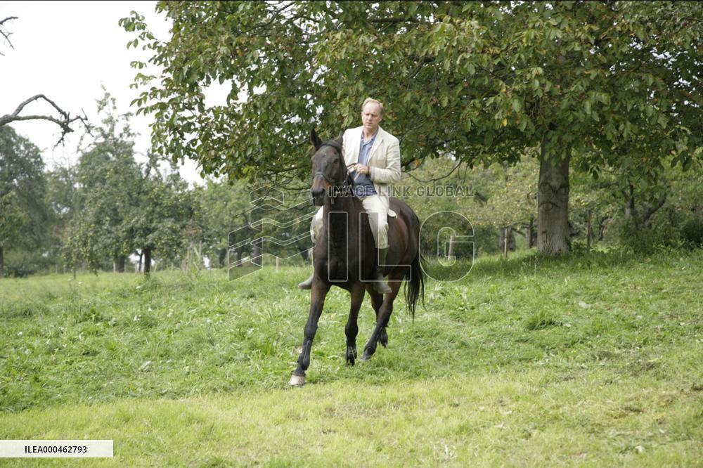 Runaway Horse (2007)