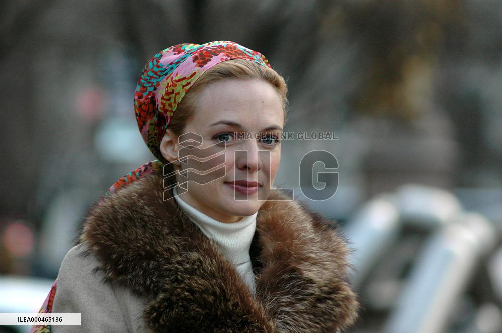 Adrift In Manhattan (2007)