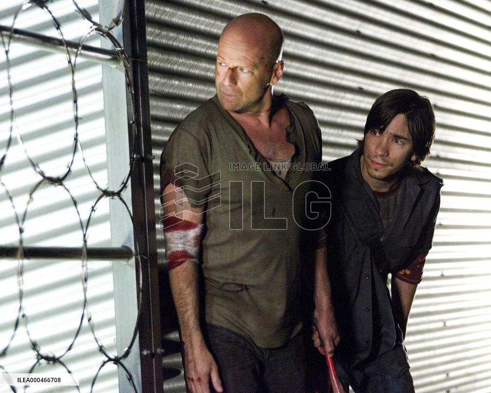 Live Free Or Die Hard (2007)