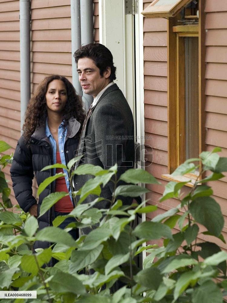 Things We Lost In The Fire (2007)