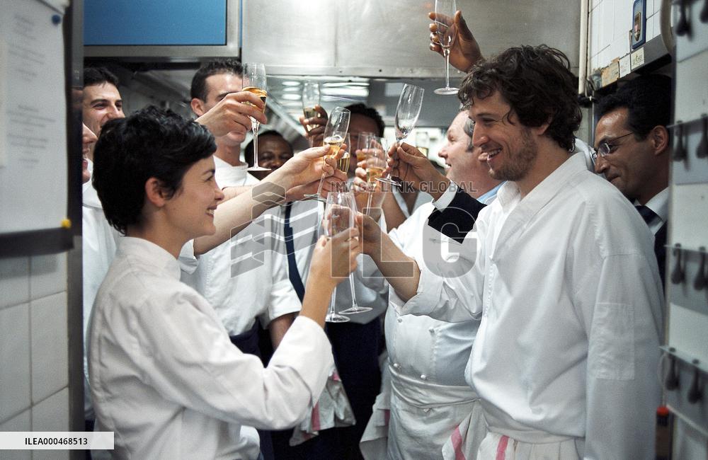 Hunting And Gathering (2007)