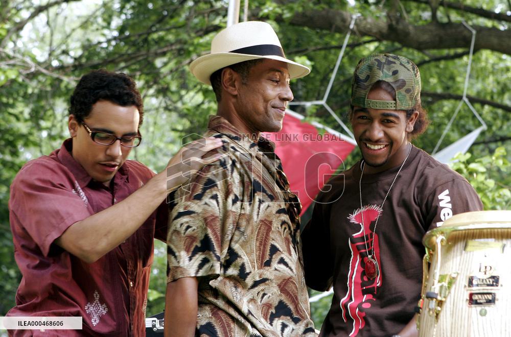 Feel The Noise (2007)