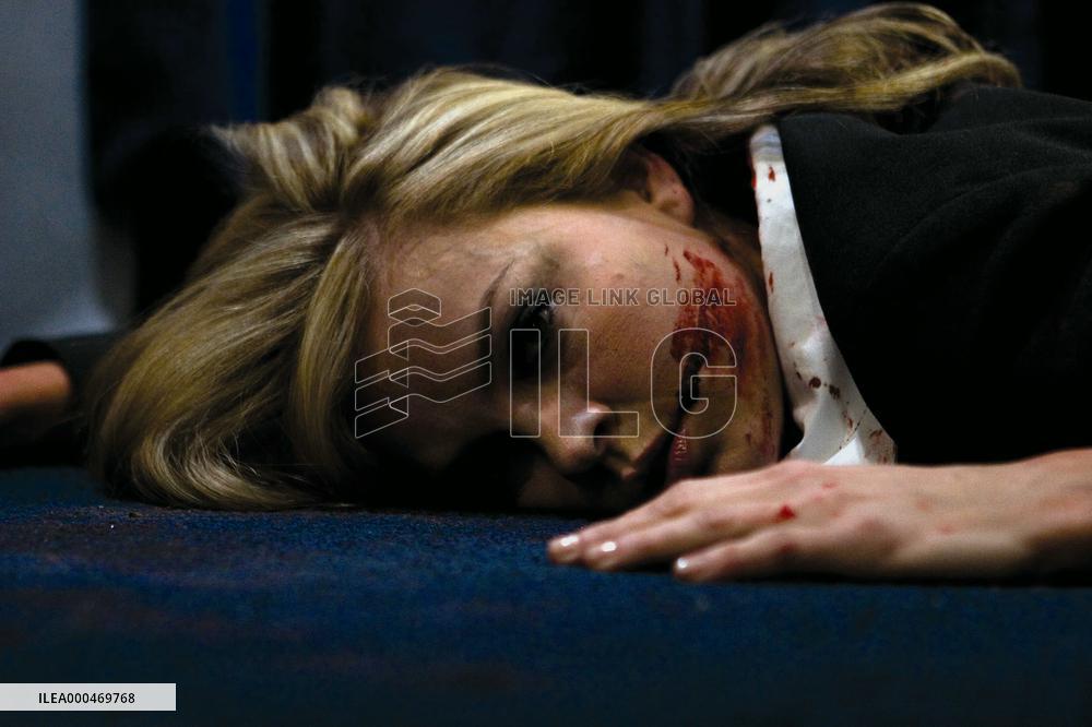 Flight Of The Living Dead (2007)