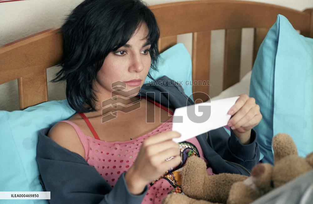 Charm School; Ninas Mal (2007)