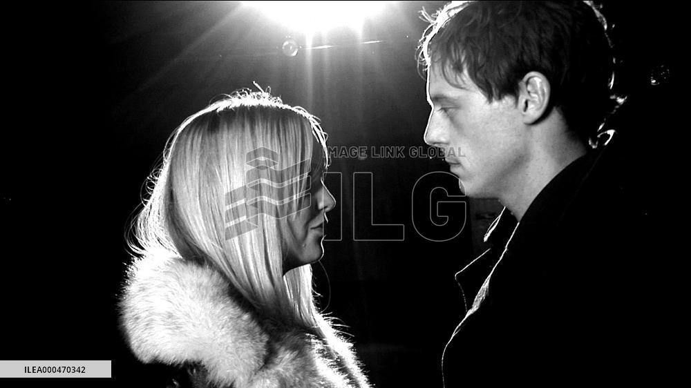 In Search Of A Midnight Kiss (2007)