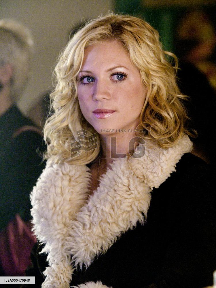 Finding Amanda (2008)