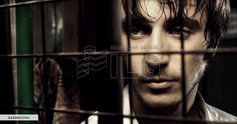 Three Monkeys; Uc Maymun (2008)