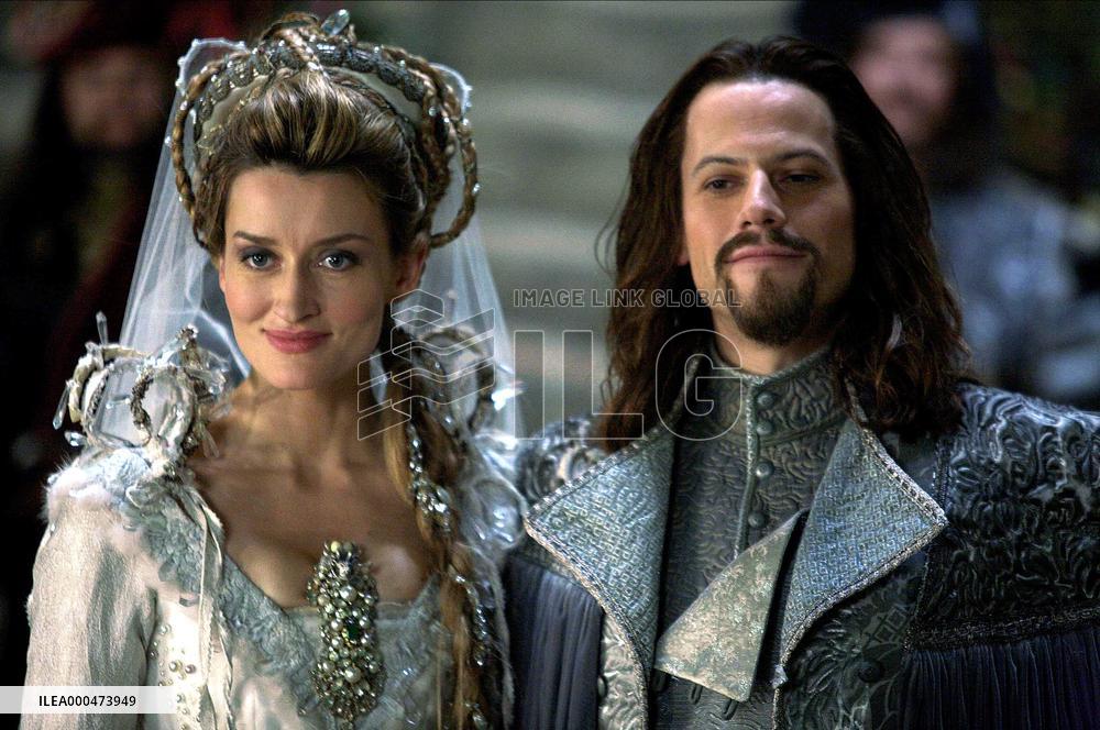 The Secret Of Moonacre (2008)