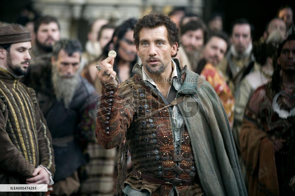 Elizabeth: The Golden Age (2007)