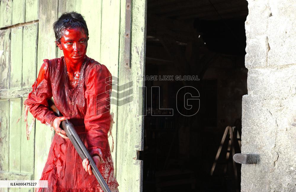 Frontier; Frontiers (2007)