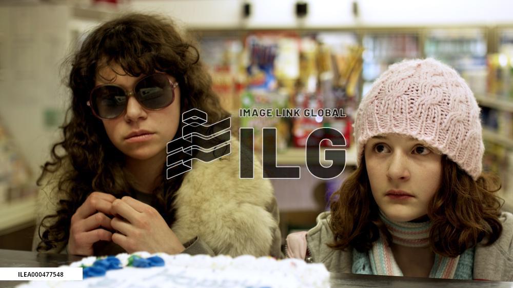 Grown Up Movie Star (2009)