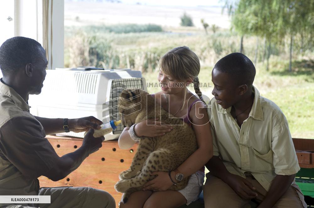 Free Willy: Escape From Pirate (2010)