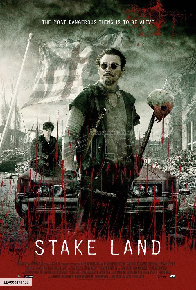 Stake Land (2010)