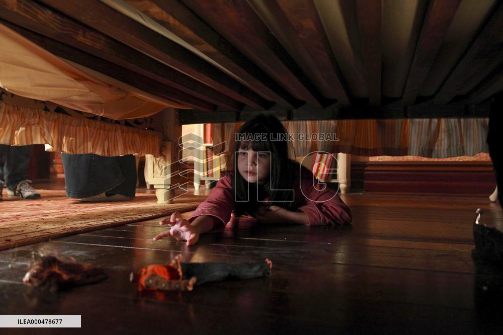 Don'T Be Afraid Of The Dark (2010)